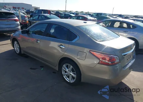 2013 Nissan Altima 2.5 Sv z USA, uszkodzony, nr VIN 1N4AL3AP2DN565552